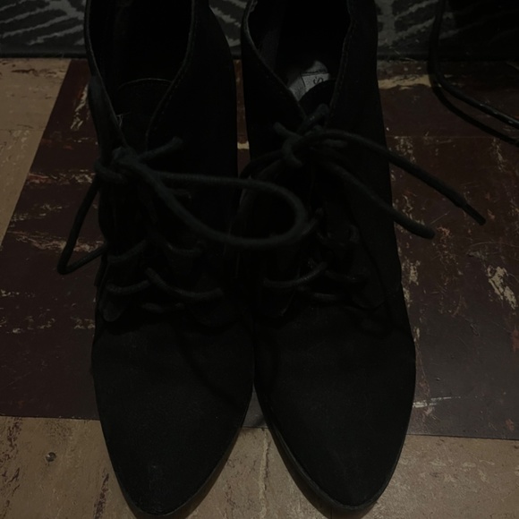 Steve Madden Lace up booties-MUST SELL BY SEP 10th - Picture 4 of 7